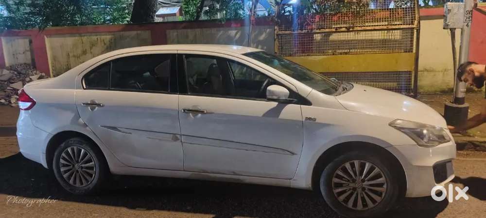 Selling My Premium Maruti Suzuki Ciaz Zdi+ Shvs 2016 Diesel.