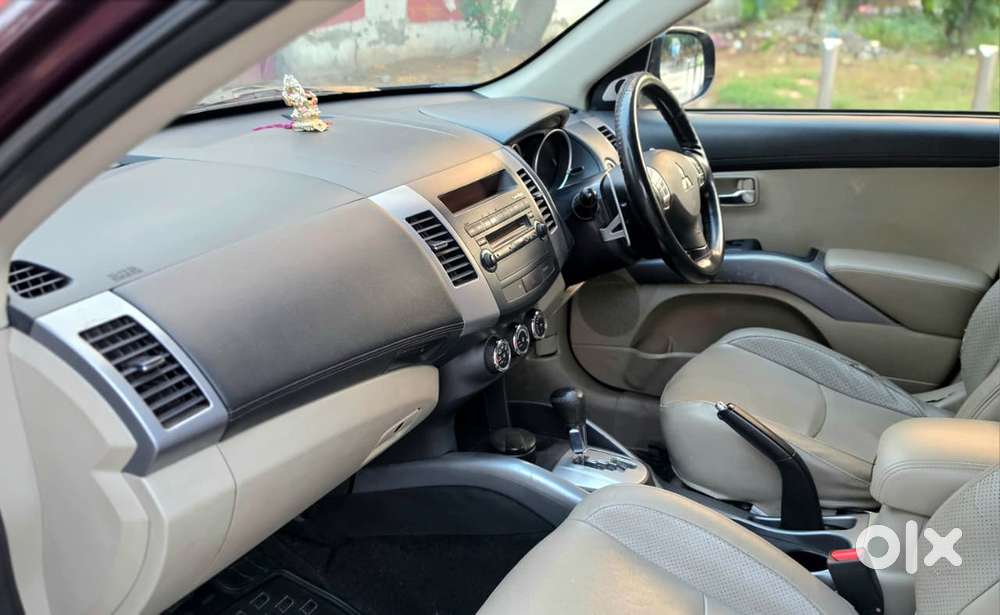 Mitsubishi Outlander 2.4 Mivec, 2011, Petrol