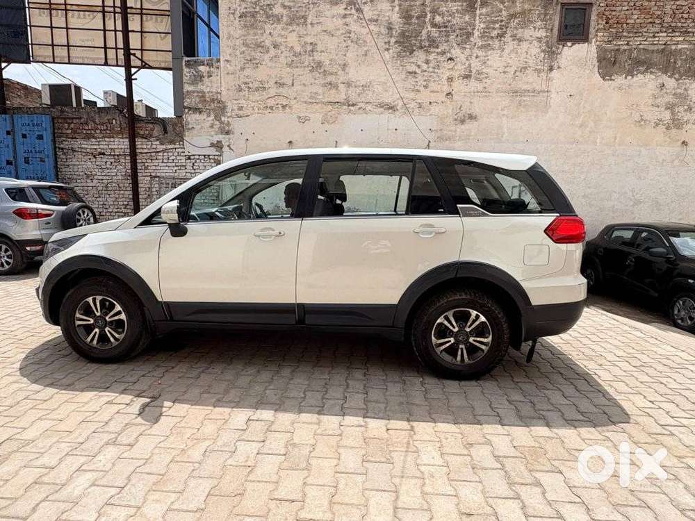 Tata Hexa Xe, 2017, Diesel