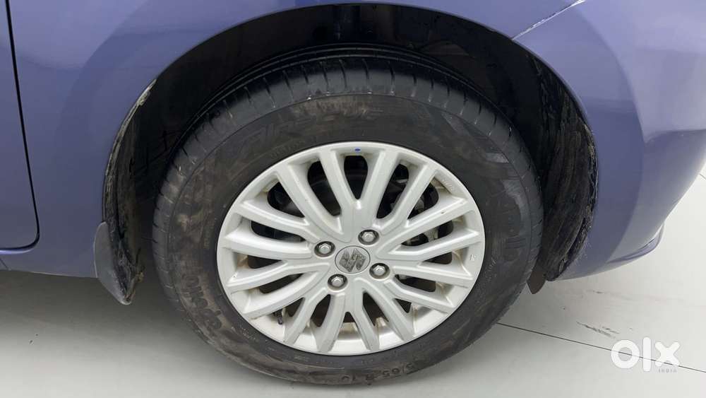 Maruti Suzuki Dzire Zxi Ags, 2022, Petrol