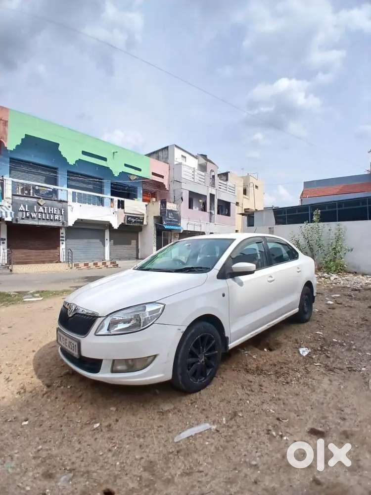 Skoda Rapid Ambition 2013