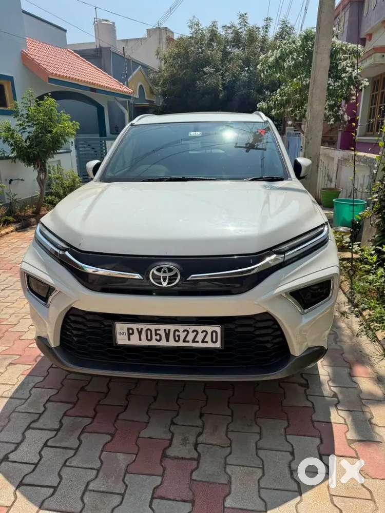Toyota Hyrder Hybrid Automatic 6 Months Old