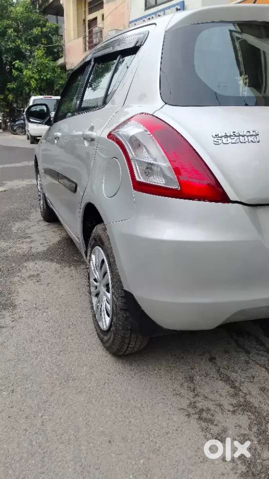 Maruti Suzuki Swift Vxi, 2014, Petrol