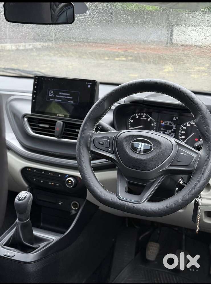 Tata Altroz 1.2 Xm Plus, 2024, Petrol