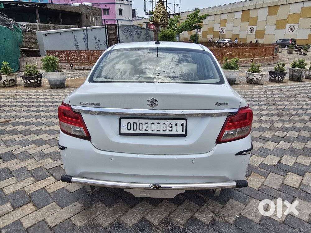 Maruti Suzuki Dzire 1.2 Vxi Amt, 2023, Petrol
