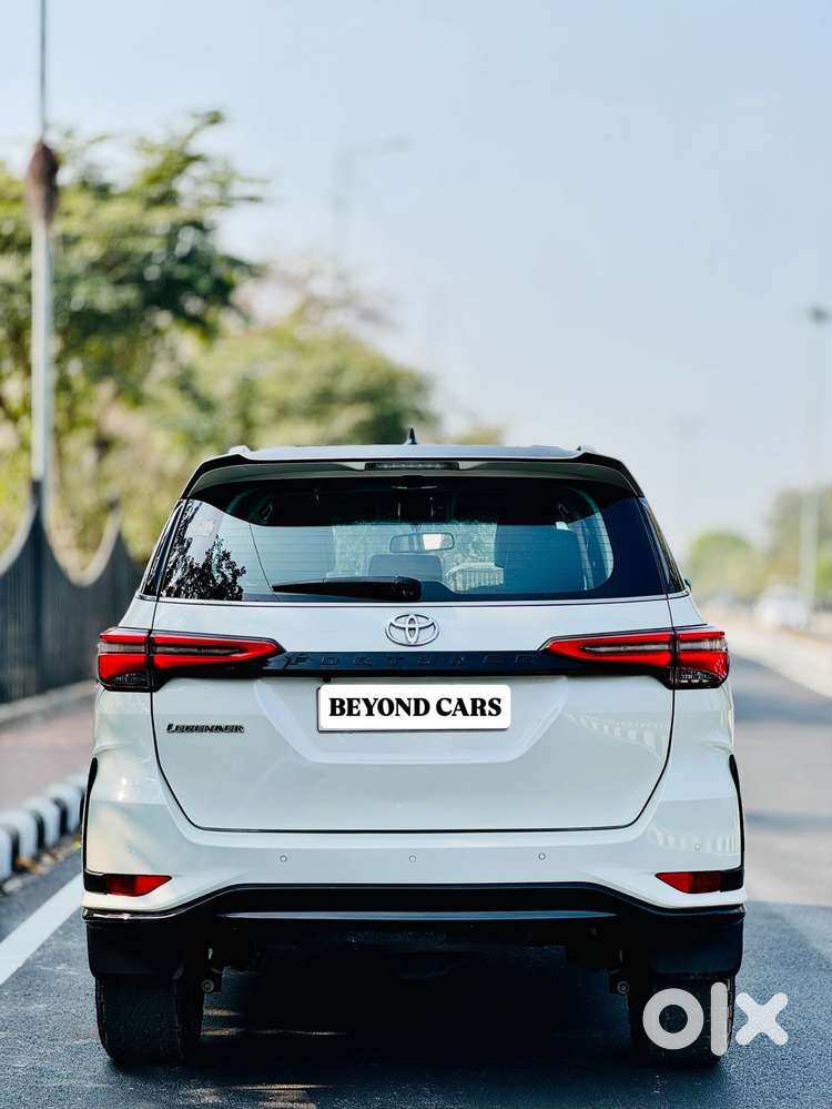 Toyota Fortuner Legender