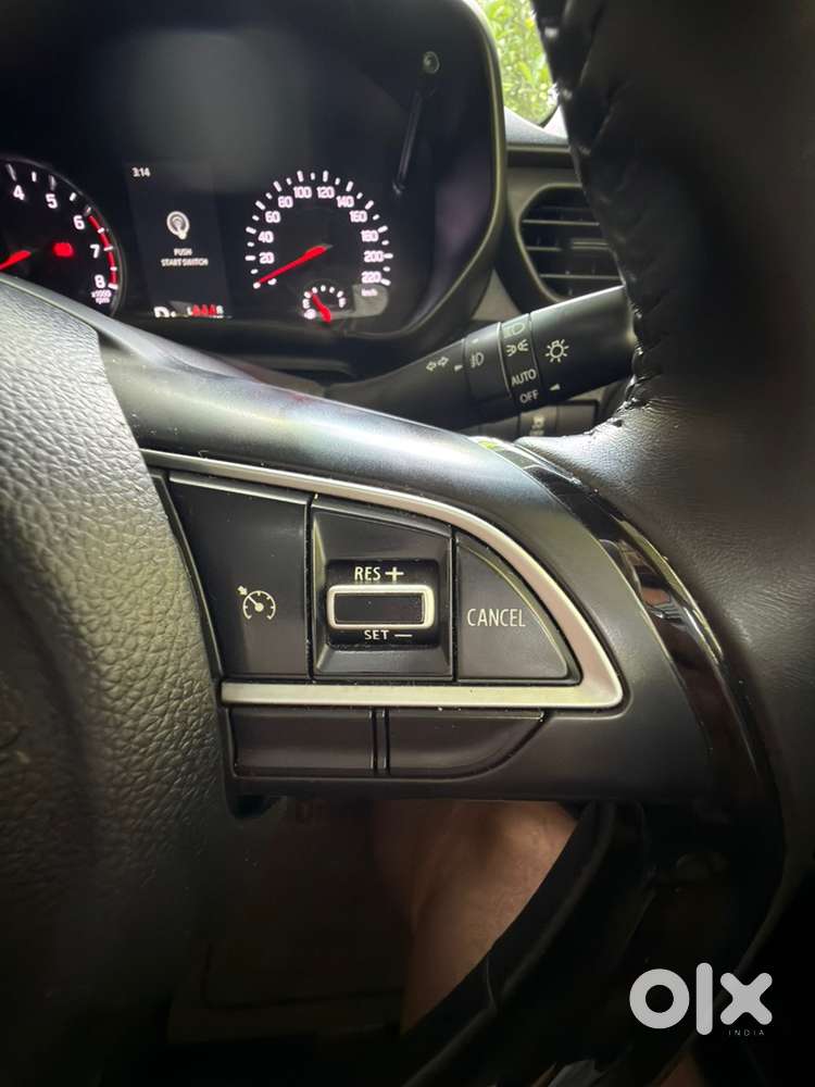 Top End Model, Seat Cover Floor Mat Additional ,good Condition,
