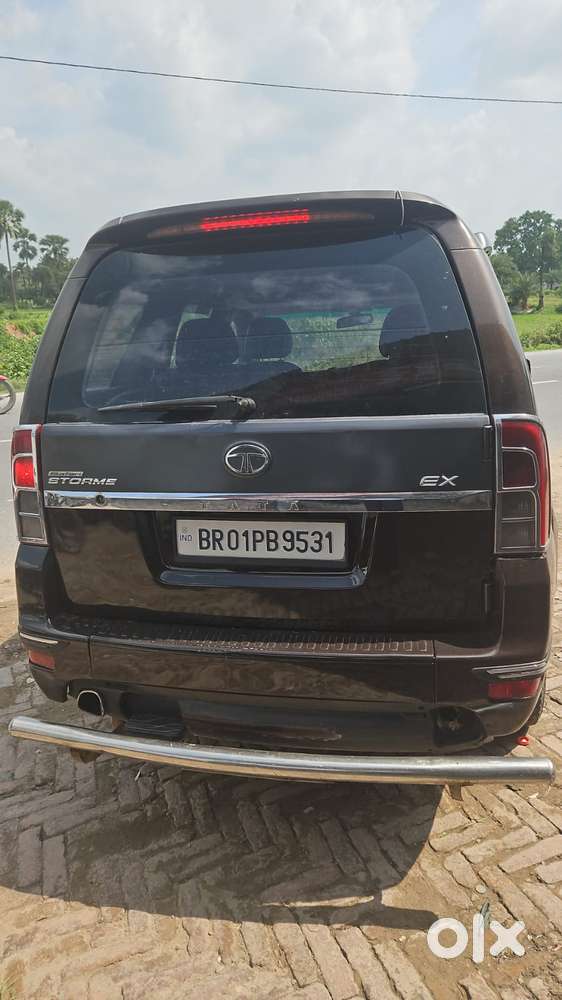 Tata Safari Storme, 2015