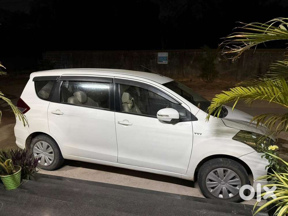 Maruti Suzuki Ertiga 2017 Petrol Well Maintained