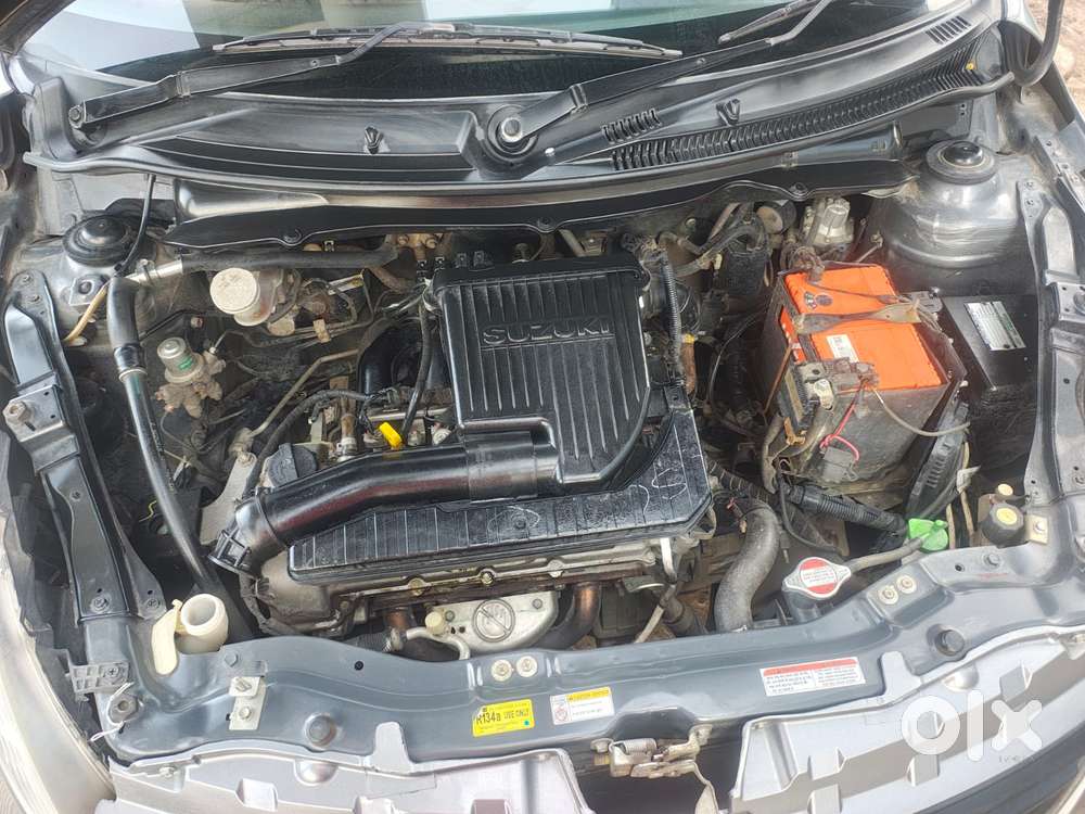 Maruti Suzuki Dzire 1.2 Vxi, 2014