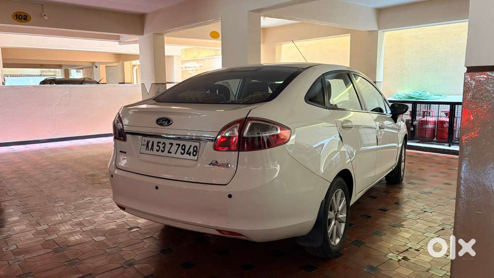 Ford Global Fiesta Diesel Manual 2012 Year