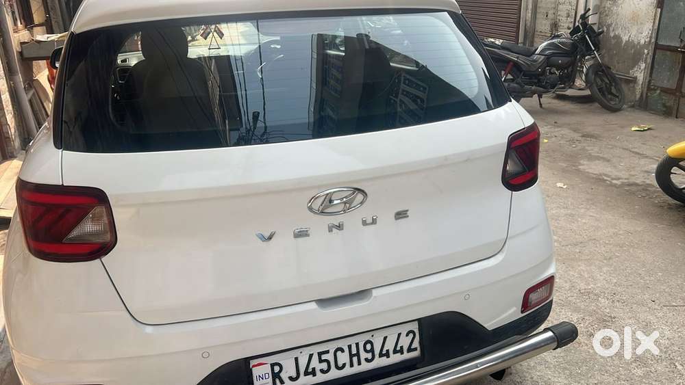 Hyundai Venue Petrol 2019