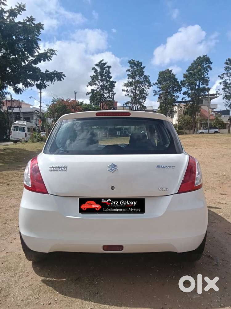 Maruti Suzuki Swift Vxi Cng, 2016, Petrol