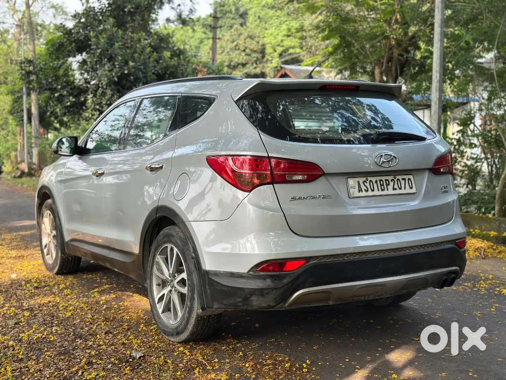 Hyundai Santa Fe 2014 Diesel 93000 Km Driven