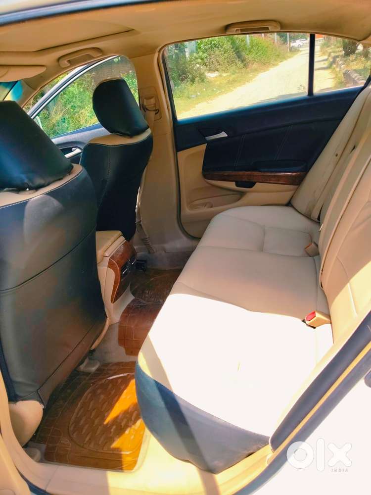 Honda Accord 1.8 Mt, 2011, Petrol