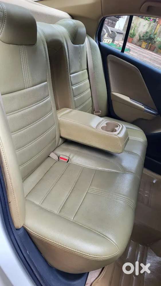 Honda City 1.5 V 2015