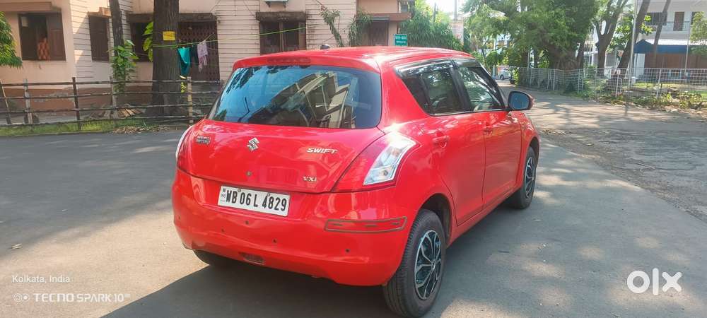 Maruti Suzuki Swift Vxi + Manual, 2015, Petrol