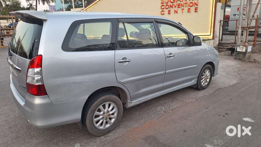 Toyota Innova 2.5 Vx (diesel) 8 Seater Bs Iv, 2013, Diesel