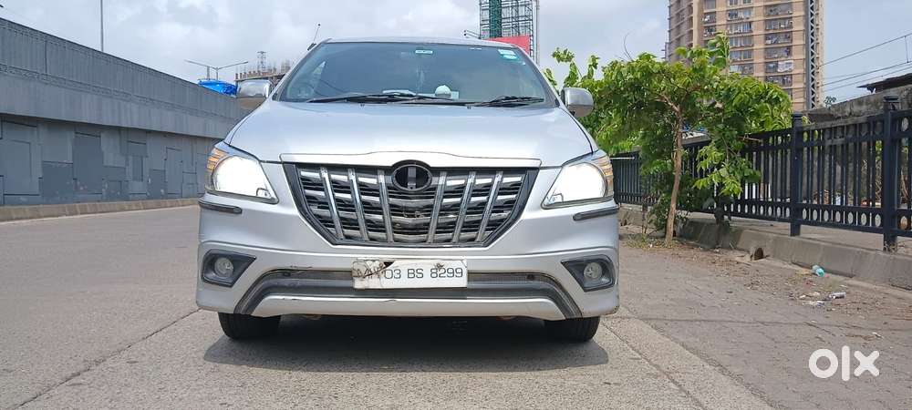 Toyota Innova 2.5 G (diesel) 8 Seater Bs Iv, 2015, Diesel