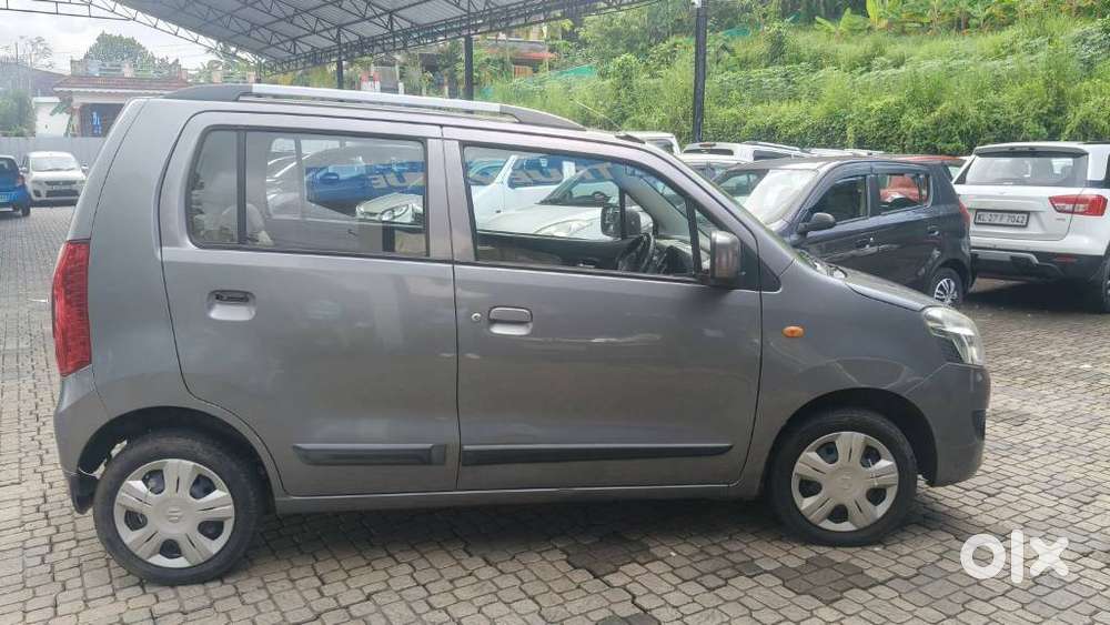 Maruti Suzuki Wagon R Vxi Amt Opt, 2017, Petrol