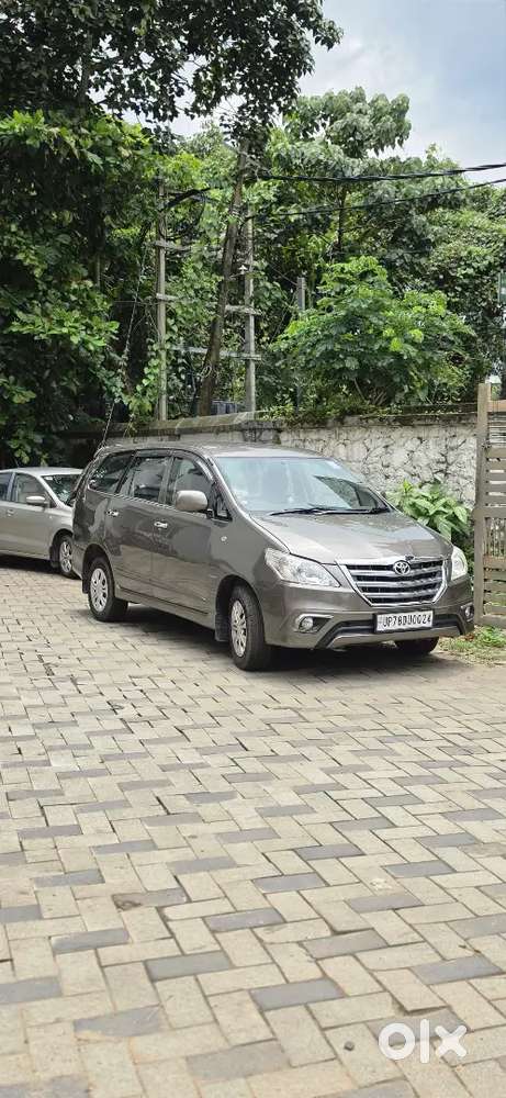 Toyota Innova 2014 Diesel 145000 Km Driven, Neat And Clean Vehicle,