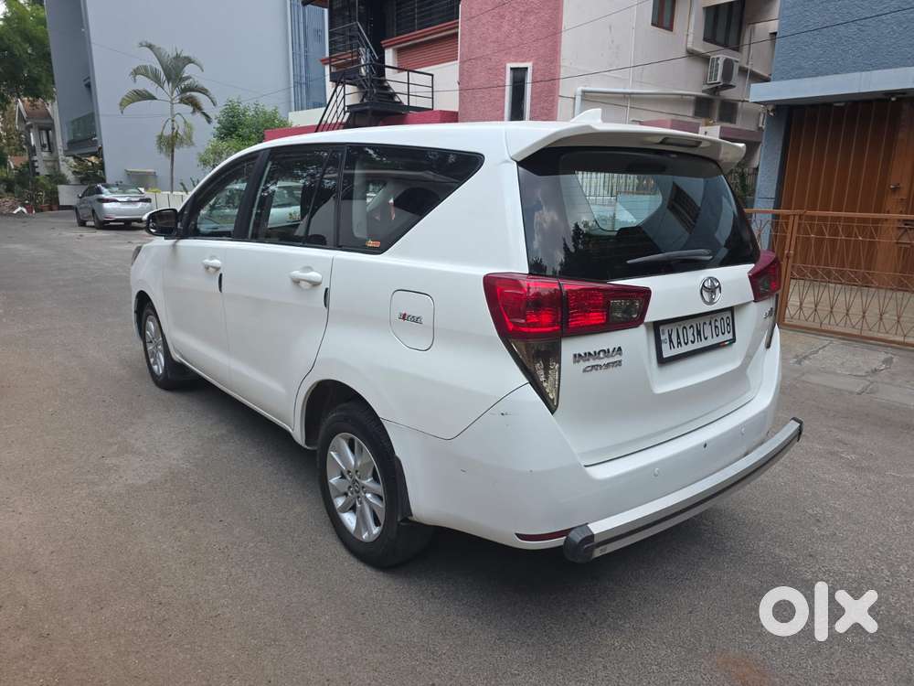 Toyota Innova Crysta 2.4 G Plus Mt 8 Str, 2018, Diesel