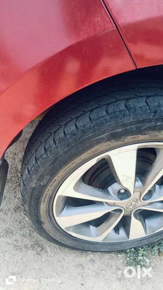 I 20 Car ( Red)