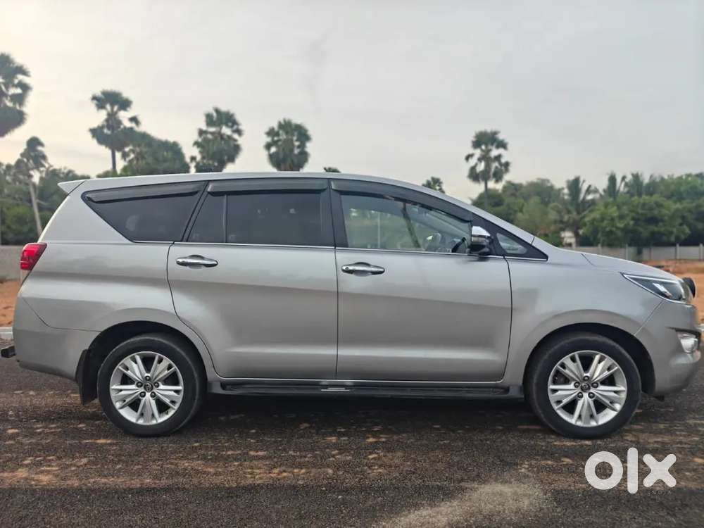 Toyota Innova Crysta 2.8 Zx At 7str 2016