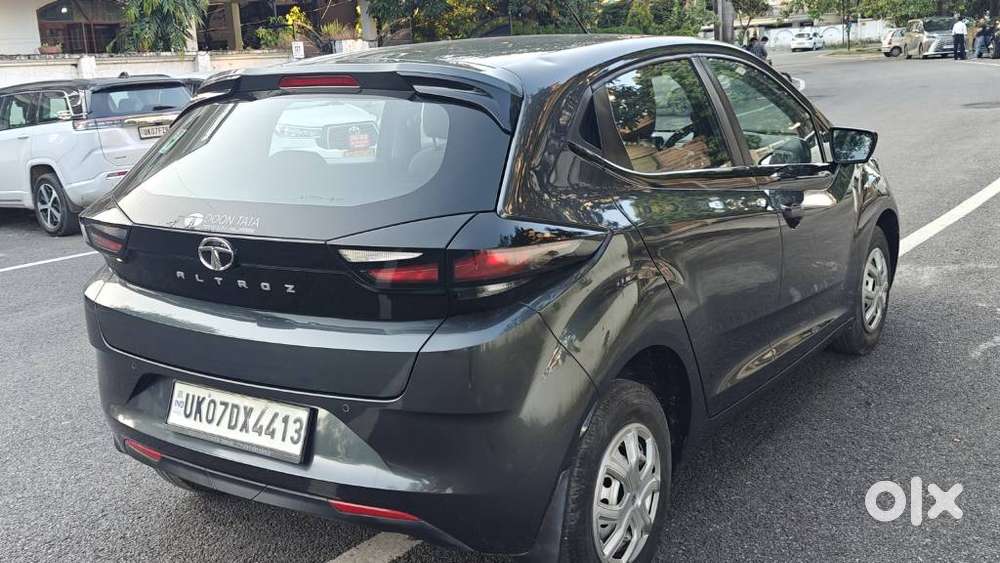 Tata Altroz, 2021, Petrol