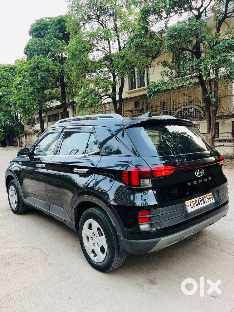 Hyundai Venue S 1.2 Petrol, 2023, Petrol