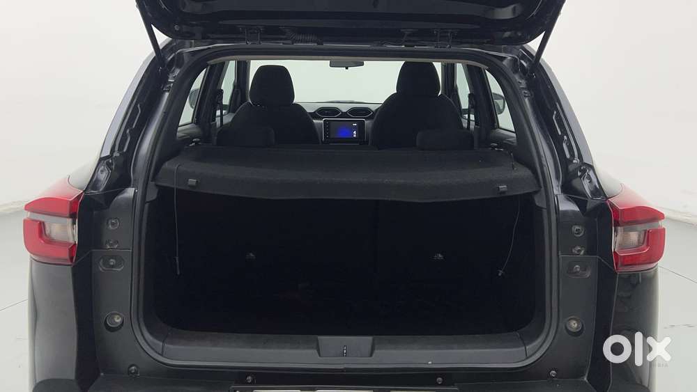 Nissan Magnite 1.0 Xv Premium, 2023, Petrol