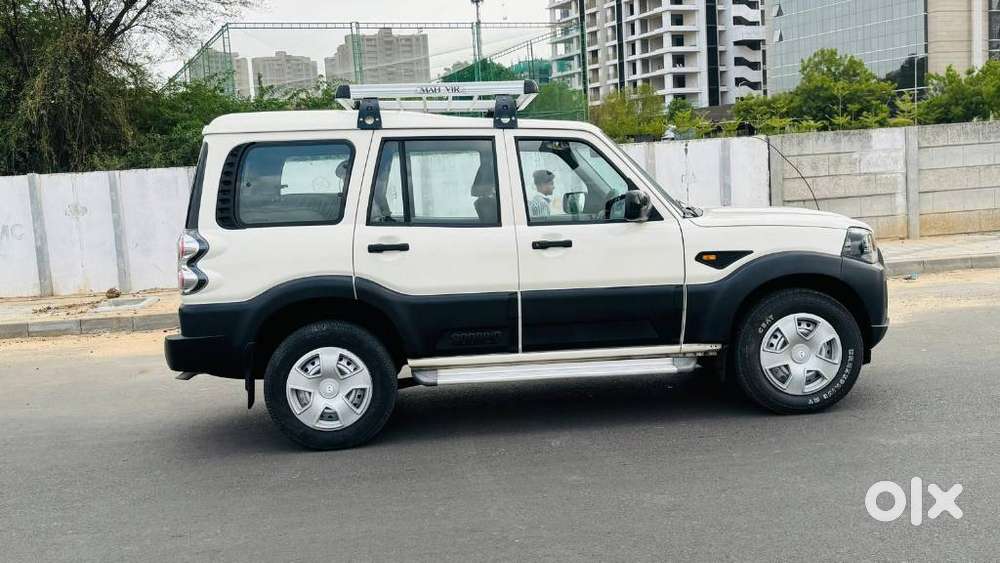 Mahindra Scorpio S4, 2017, Diesel