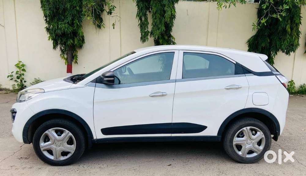Tata Nexon, 2019, Petrol