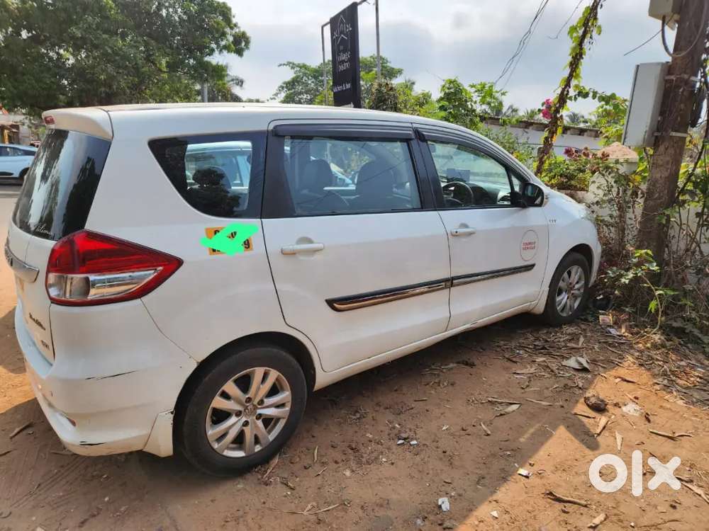 Maruti Suzuki Ertiga 2017 Petrol 210000 Km Driven