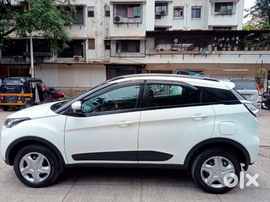 Tata Nexon 1.5 Revotorq Xm (s), 2023, Petrol