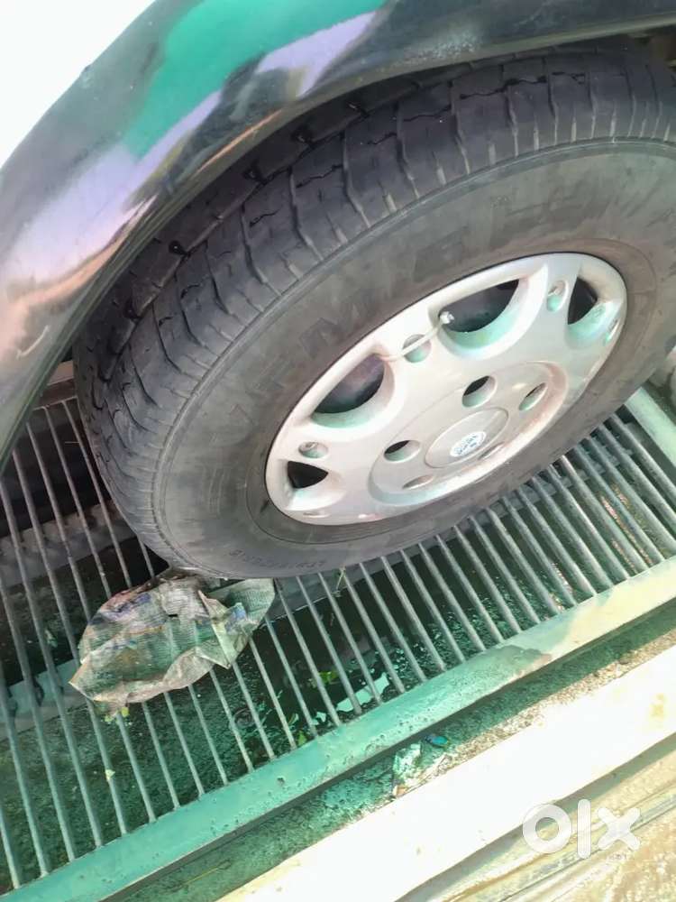 Bolero Slx 2wd With Ac & P.s.