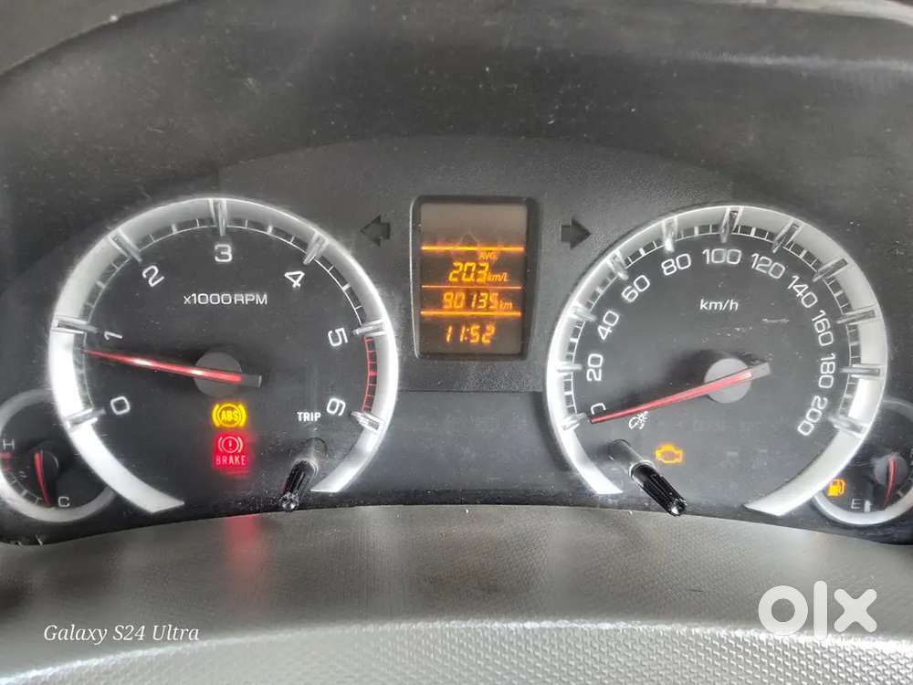 Maruti Suzuki Ertiga 2015 Diesel 90000 Km Driven