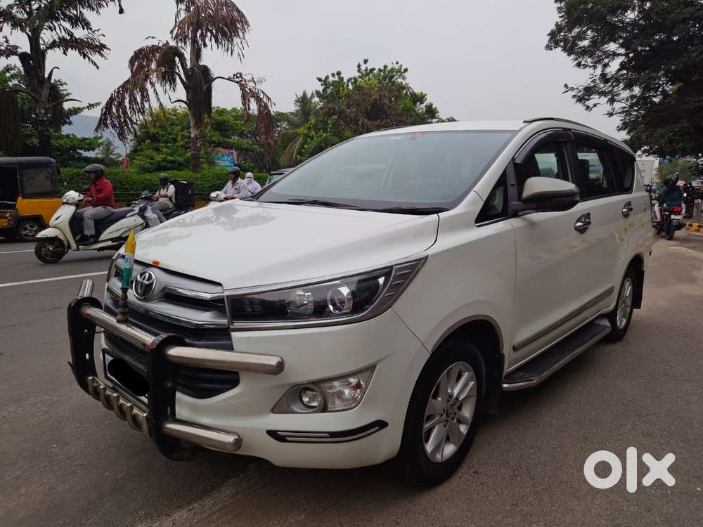 Toyota Innova Crysta 2.4 V, 2018, Diesel