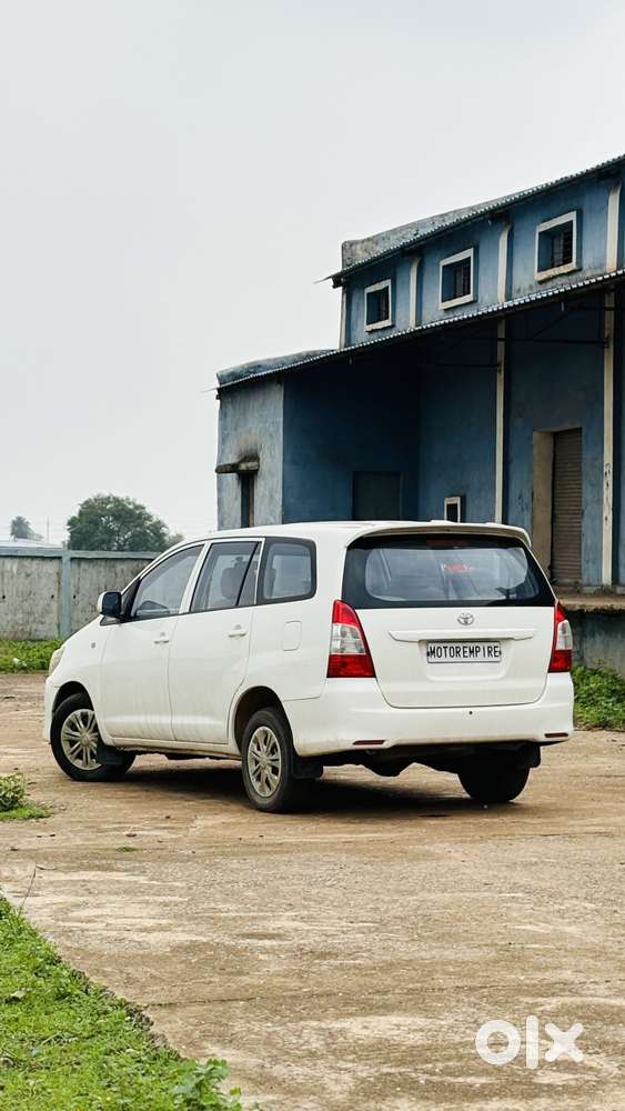 Toyota Innova 2.5 G (diesel) 8 Seater, 2016, Diesel