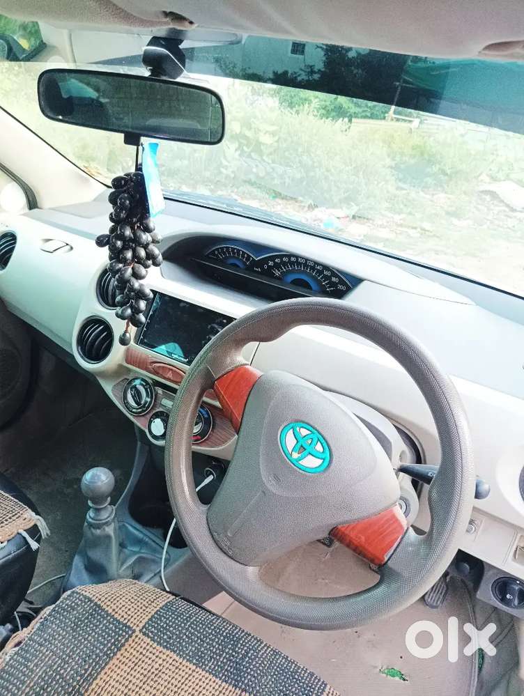 Toyota Etios डीज़ल 2015