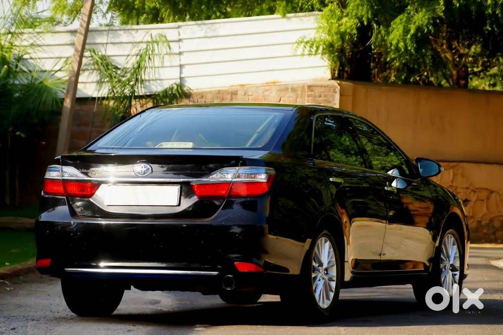 Toyota Camry Hybrid 2.5, 2017, Cng & Hybrids