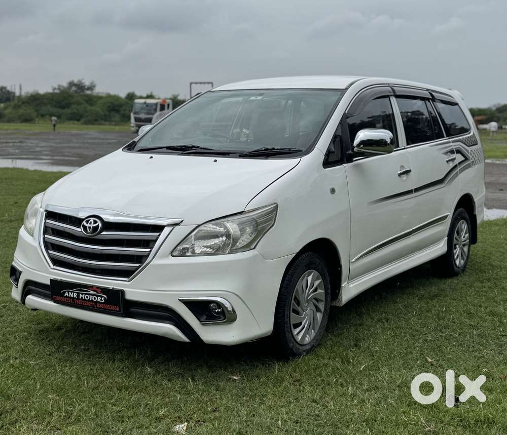 Toyota Innova 2.5 G (diesel) 8 Seater, 2016, Diesel