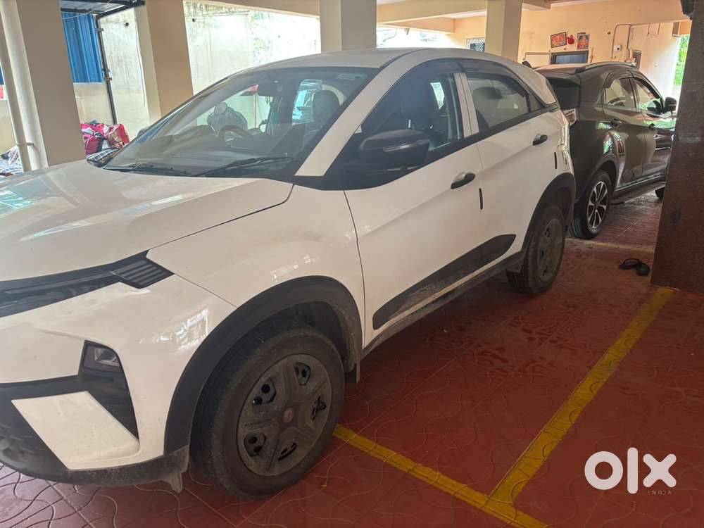 Tata Nexon Smart Plus Amt 2024