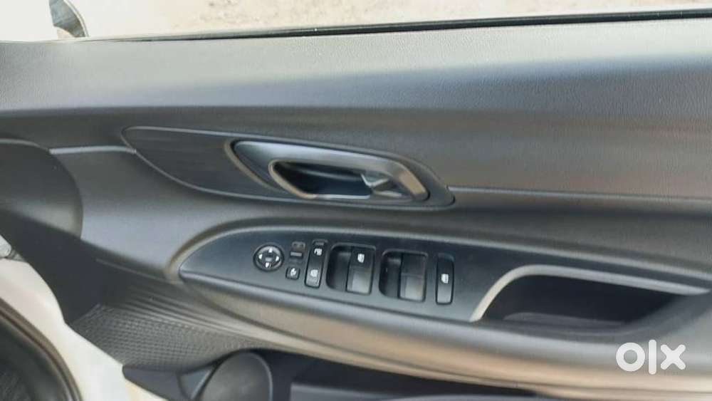 Hyundai I20 Sportz 1.2 Mt, 2023, Petrol