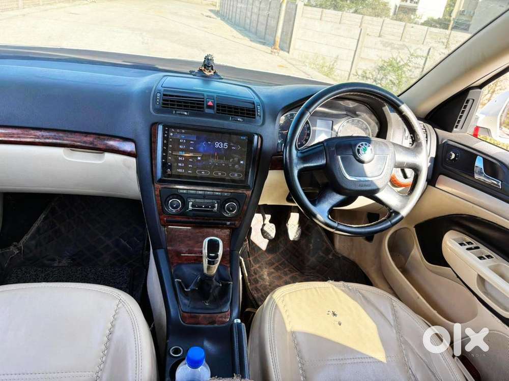 Skoda Laura 1.9 Tdi Mt Ambiente, 2012, Diesel