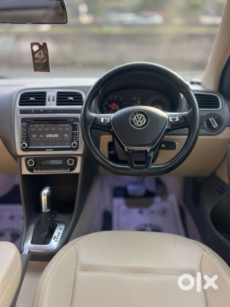 Volkswagen Vento 1.2 Tsi Highline Plus At, 2016, Petrol
