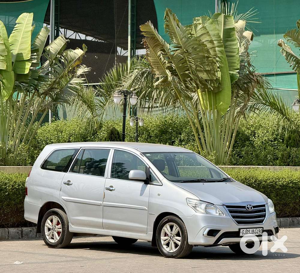 Toyota Innova 2.5 G (diesel) 8 Seater Bs Iv, 2012, Diesel