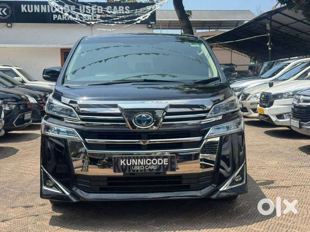Toyota Vellfire Vip – Executive Lounge, 2022, Petrol