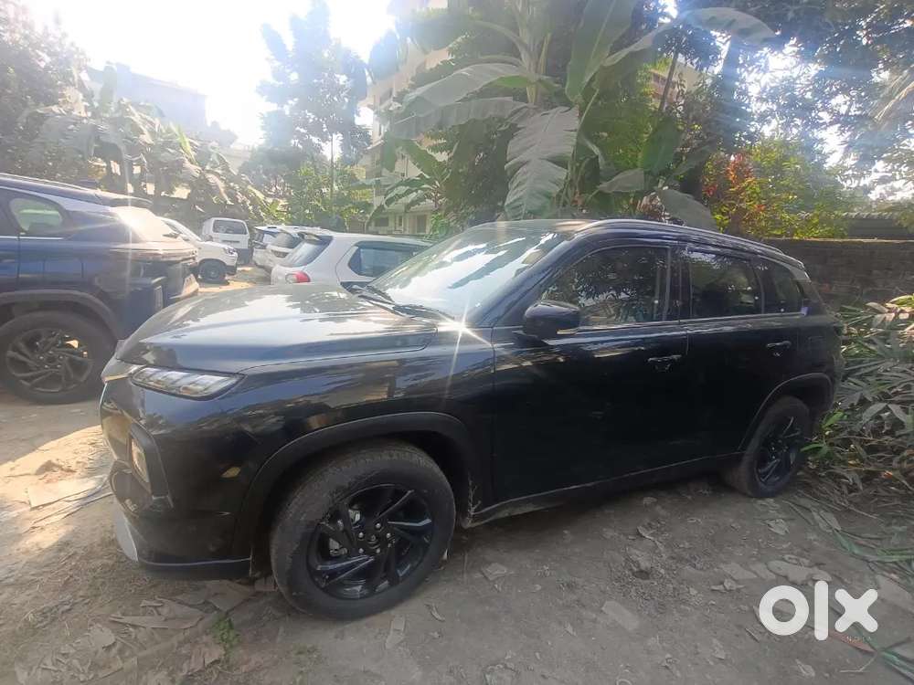 Maruti Suzuki Victoris 2026 (offer 30,000)