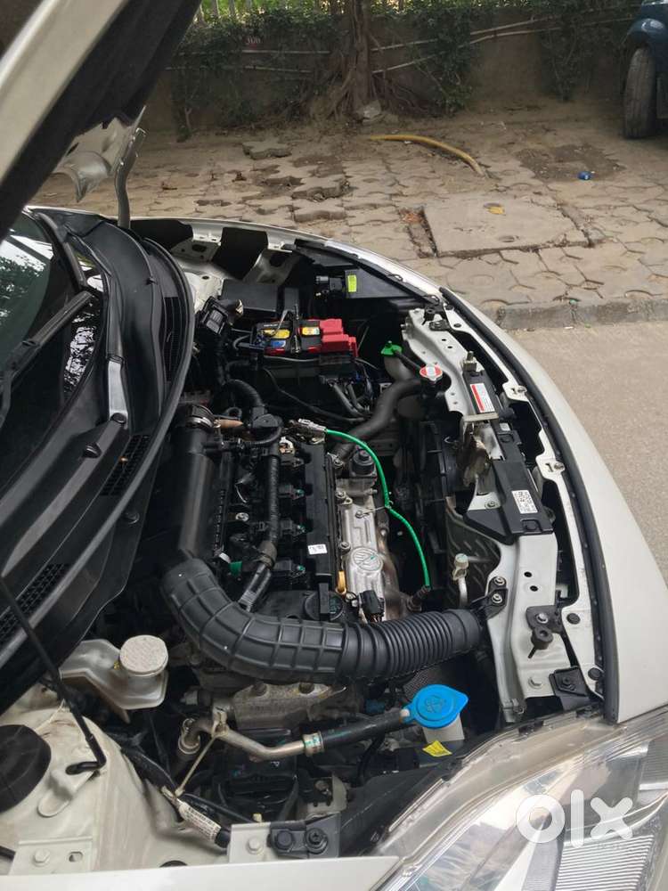 Maruti Suzuki Dzire 1.2 Vxi Amt, 2022, Petrol